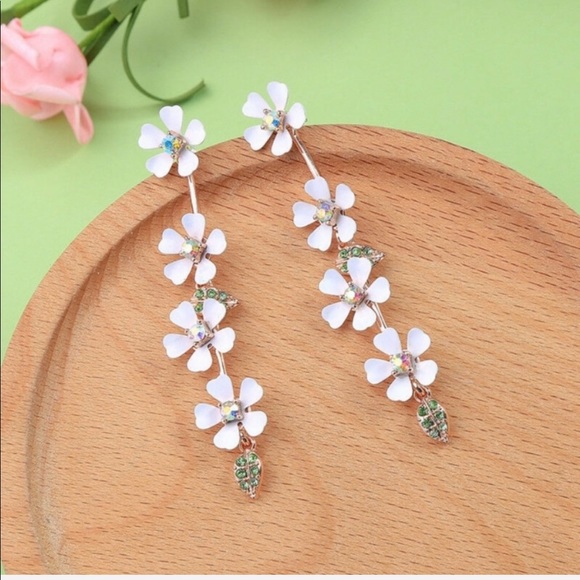 White Flower Long Dangle Earrings - Picture 3 of 4